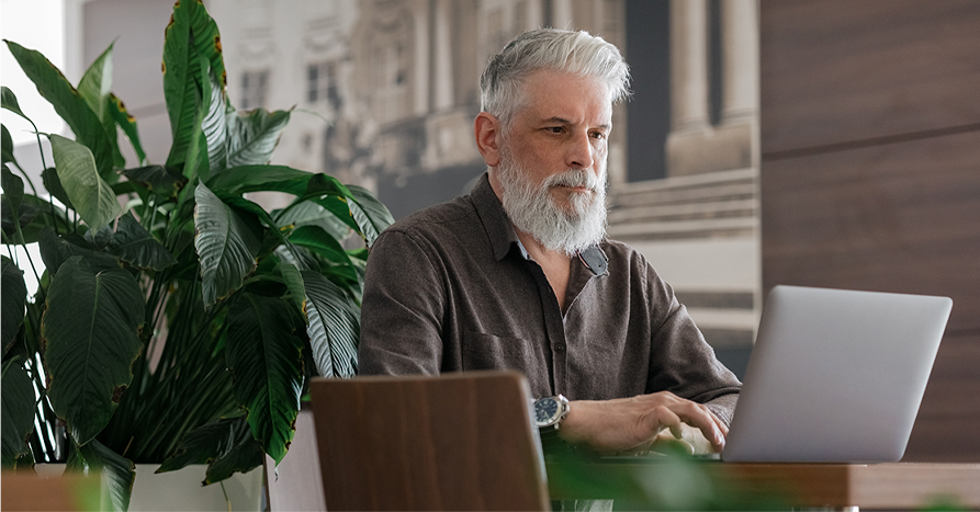 GoDaddy vs Cryostacks (2025): Honest Comparison for U.S. Businesses